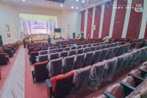 Irregularidades en butacas para la Casa Municipal de Cultura