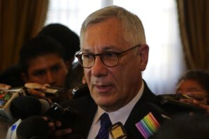 Rodríguez Veltzé como candidato a vicepresidente en elecciones