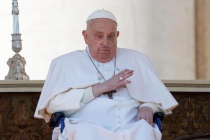 Papa Francisco durante una misa