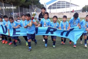 Saavedra campeones Sub-10 en la División Infantojuvenil
