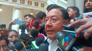 Luis Arce critica políticas arancelarias de EE. UU.