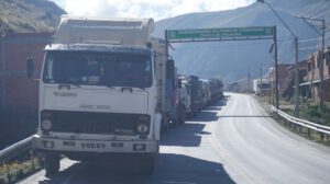 Bloqueo en los Yungas por diálogo con el Gobierno