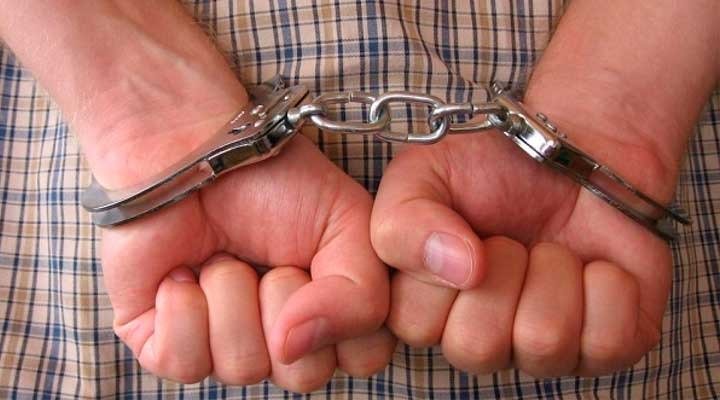 Denuncian a pasante del juzgado de Oruro por extorsión