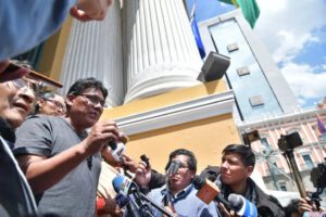 Caso por difamación del diputado Héctor Arce en plaza Murillo