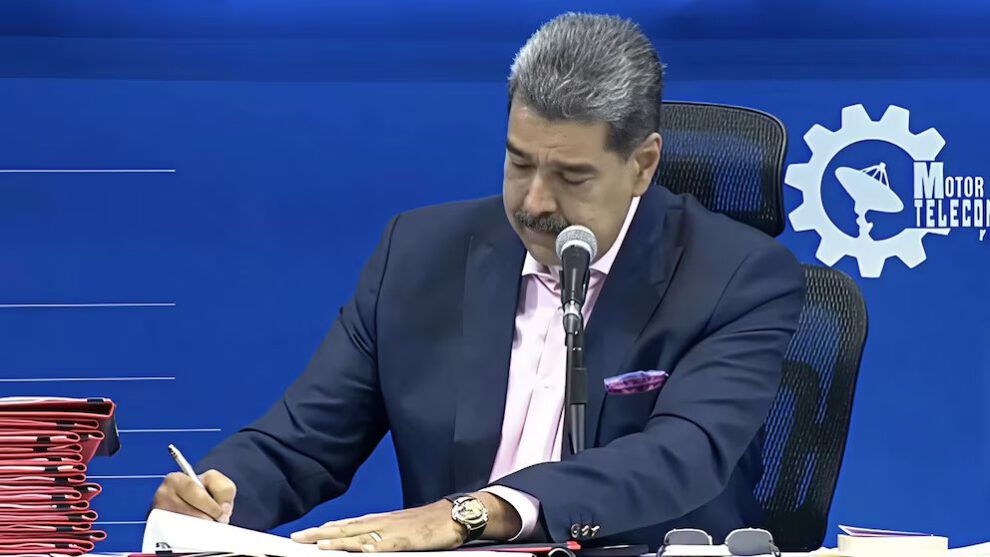 Decreto de Emergencia Económica de Nicolás Maduro