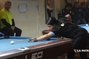 Billaristas orureños compiten en torneo nacional para clasificar al Panamericano