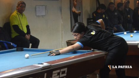 Billaristas orureños compiten en torneo nacional para clasificar al Panamericano