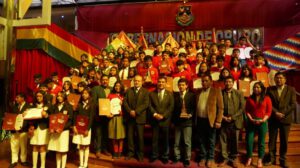 Reconocimiento a estudiantes orureños por su destacada participación en la olimpiada científica