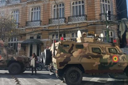 Golpe de Estado en Bolivia con tanques militares frente al Gobierno