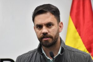 Ministro Del Castillo niega haber recibido notificación sobre traslado de Valda