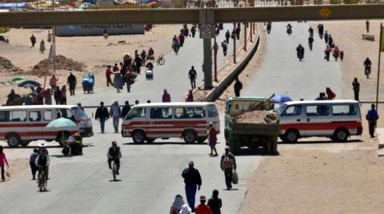 paro y bloqueo en Oruro