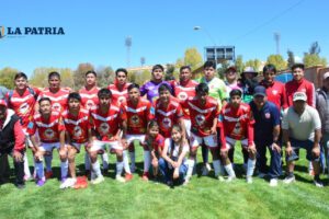 Rosario Central logra la permanencia en la Primera A del fútbol orureño