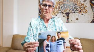 Madre encuentra a su hijo robado tras 43 años de búsqueda
