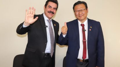 Alianza política en Cochabamba entre Manfred Reyes Villa y Chi Hyun Chung