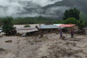 Mazamorra en Apolo causa daños y deja desaparecidos