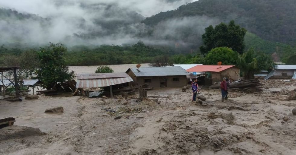 Mazamorra en Apolo causa daños y deja desaparecidos