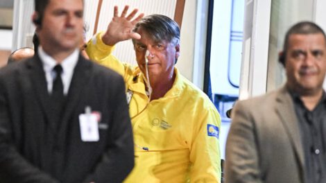 Jair Bolsonaro cirugía abdominal tras obstrucción intestinal