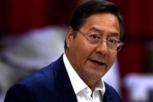 Presidente Arce critica a legisladores que no aprueban créditos