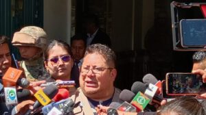 Horario continuo y feriado nacional por Semana Santa