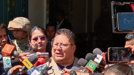 Horario continuo y feriado nacional por Semana Santa