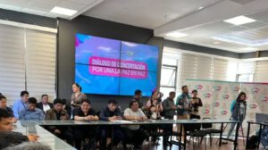 Acuerdo entre Alcaldía y choferes sobre tarifas de transporte público