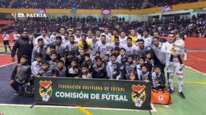 Liga Nacional de Futsal con el equipo Fantasmas defendiendo su título