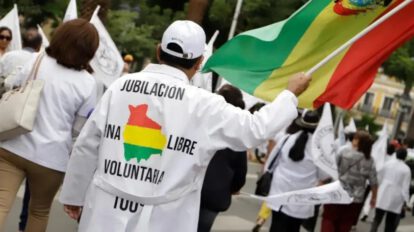 paro de trabajadores del sector salud en Santa Cruz