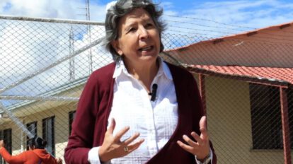 Amparo Ballivián declina su precandidatura presidencial