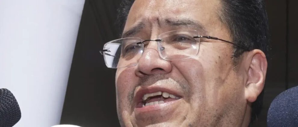 Asonada militar y declaraciones del ministro de Justicia, César Siles