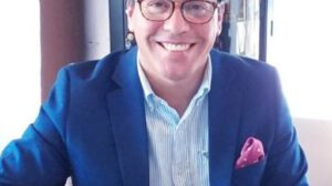Daniel Novoa se impone al correísmo en Ecuador