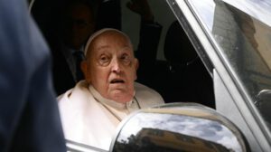 Papa Francisco visita prisión Regina Coeli
