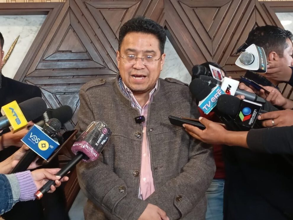 Ministro de Justicia César Siles garantiza elecciones generales en agosto de 2025