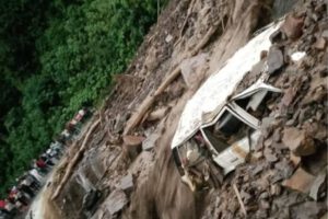 Derrumbes en la carretera Cochabamba–Santa Cruz