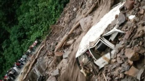Derrumbes en la carretera Cochabamba–Santa Cruz