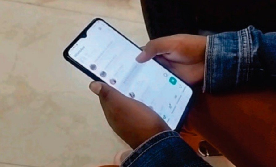 Denuncian a profesor en Oruro por propuesta matrimonial a su alumna