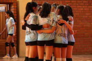 Selección Sub-15 de Oruro lista para el Campeonato Nacional de Voleibol