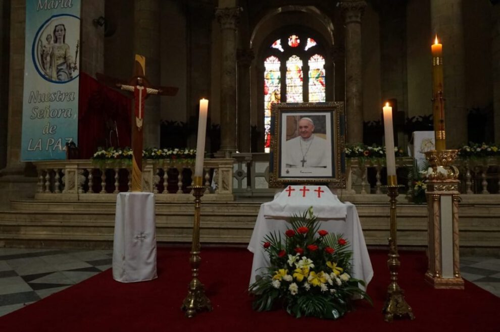 Papa Francisco homenaje en La Paz