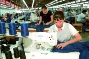 Congelar salario mínimo para proteger empleo formal