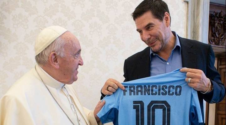 Muerte del Papa Francisco y su impacto en el deporte