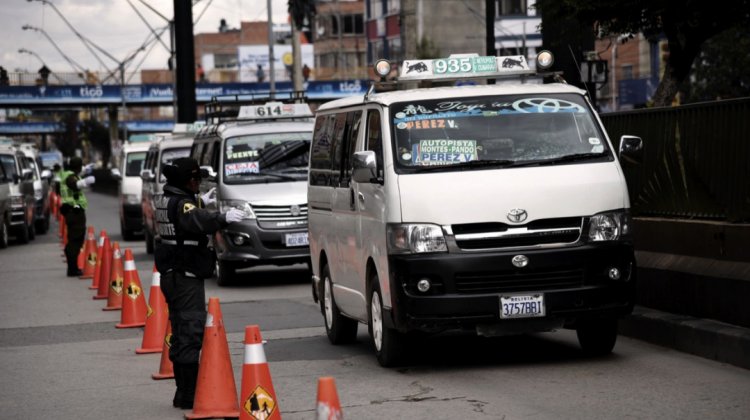 Aumento de pasajes en La Paz