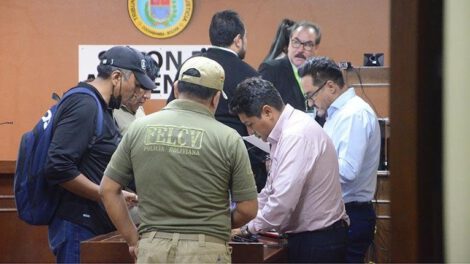 Evert Quispe aprehendido por violencia intrafamiliar y violación