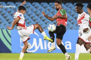 Nacional Potosí deja escapar el triunfo en el segundo tiempo ante Boston River