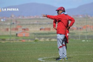 CDT Real Oruro busca triunfos en el torneo profesional
