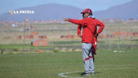 CDT Real Oruro busca triunfos en el torneo profesional