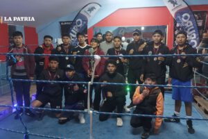 Festival de boxístico en Oruro con pugilistas orureños