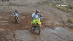 Pilotos orureños en motociclismo