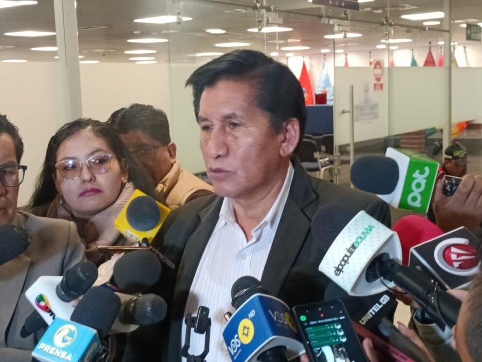 Gestión económica del gobierno y proyecciones de inflación