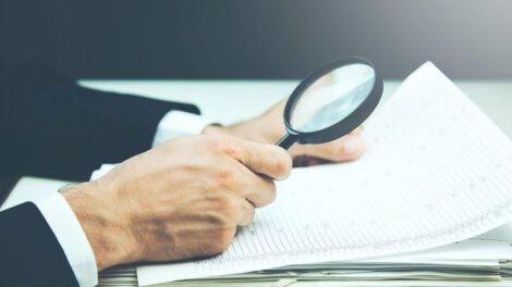 Falsificación de documentos para evadir impuestos en La Paz