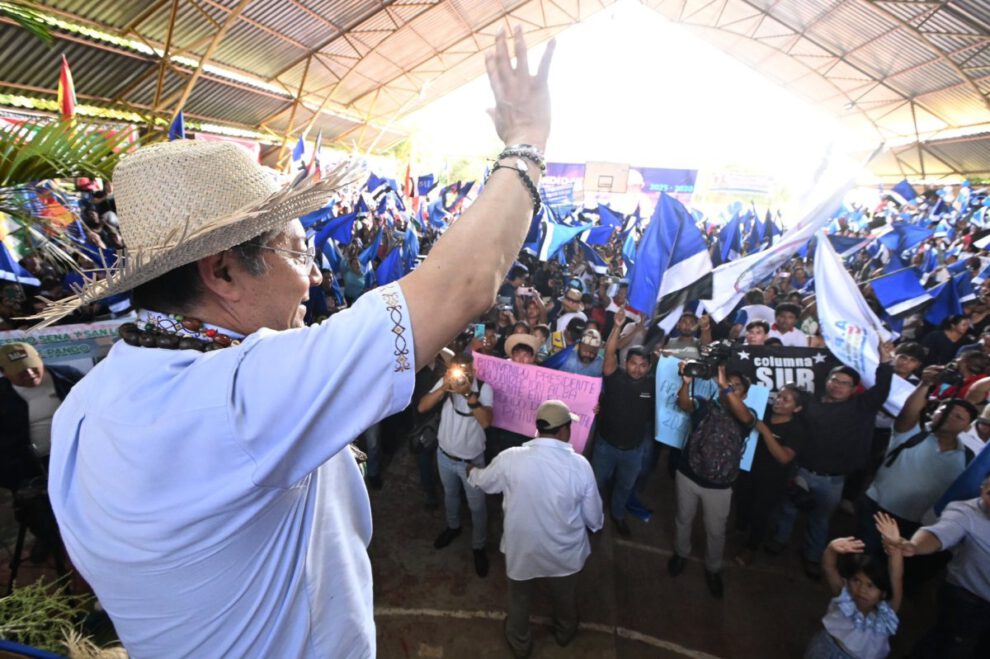 Luis Arce Catacora proclamado candidato presidencial del MAS