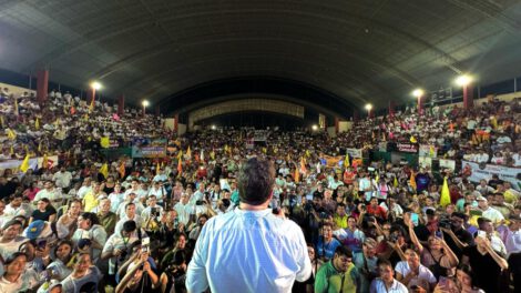 Samuel Doria Medina lanza su programa de gobierno en Montero